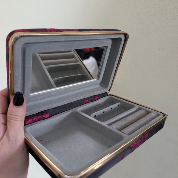 Vintage Floral Jewelry Case with Mirror - Picture 1 of 7